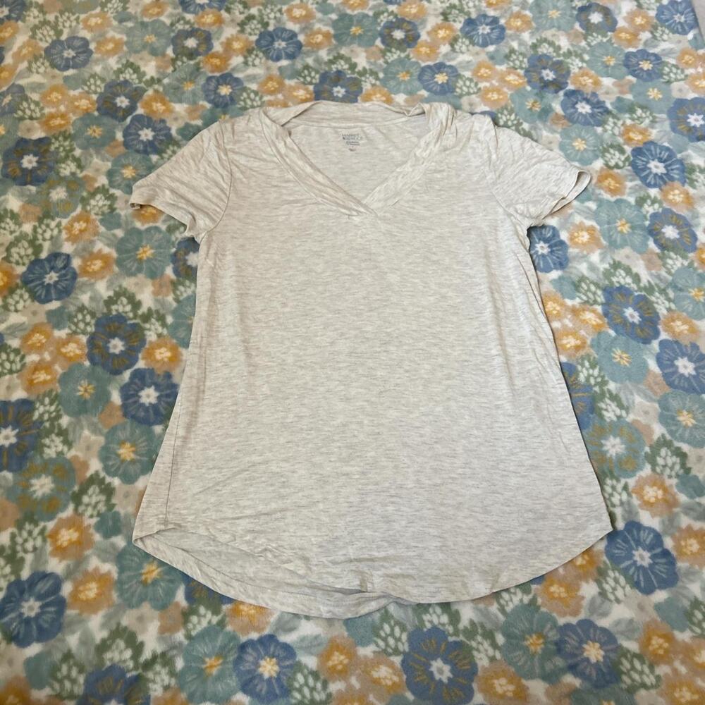 Market & Spruce Light grey short sleeve casual V-neck shirt women's small